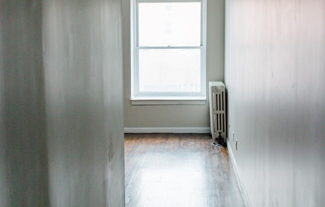 Spectacular Studio Located Where Brooklyn Heights Meets Cobble Hill!